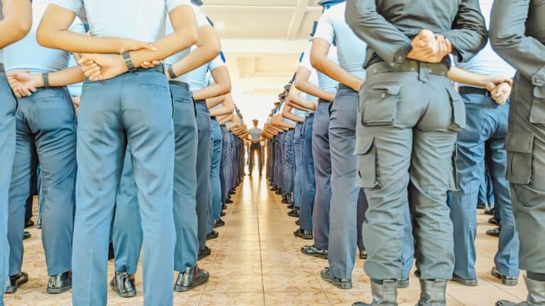 人類圖顯示者能量示意：獨立發起與開路先鋒的意象